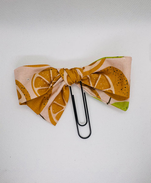 Orange 🍊 paper clips